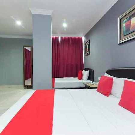 Puteri Ampang Hotel Esterno foto